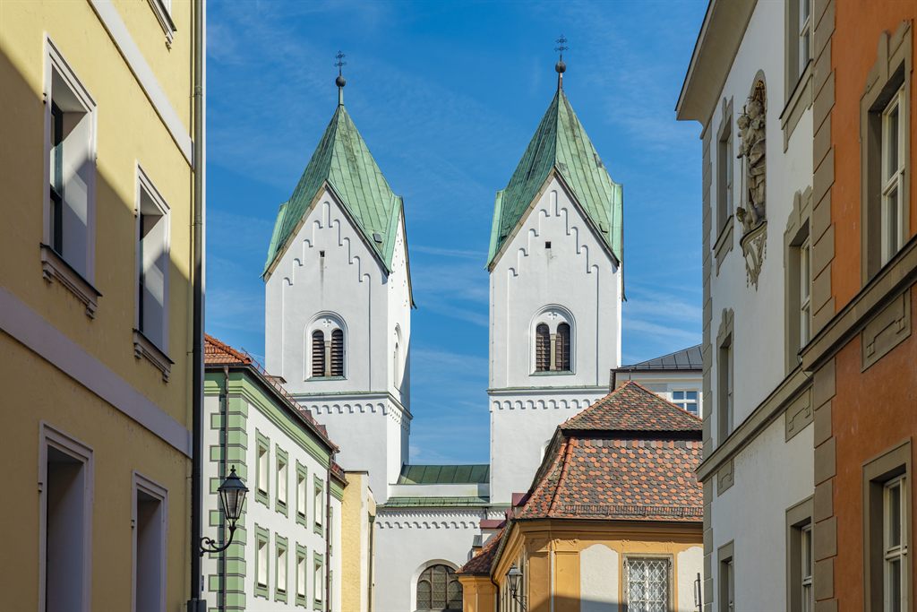 Passau Walking Tour with Christmas Market