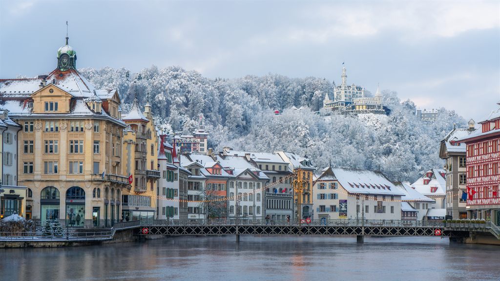Christmas Magic in Lakeside Lucerne