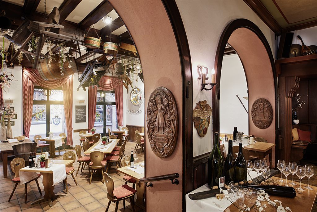 Flavours and Live Music at Breuer's Rüdesheimer Schloss
