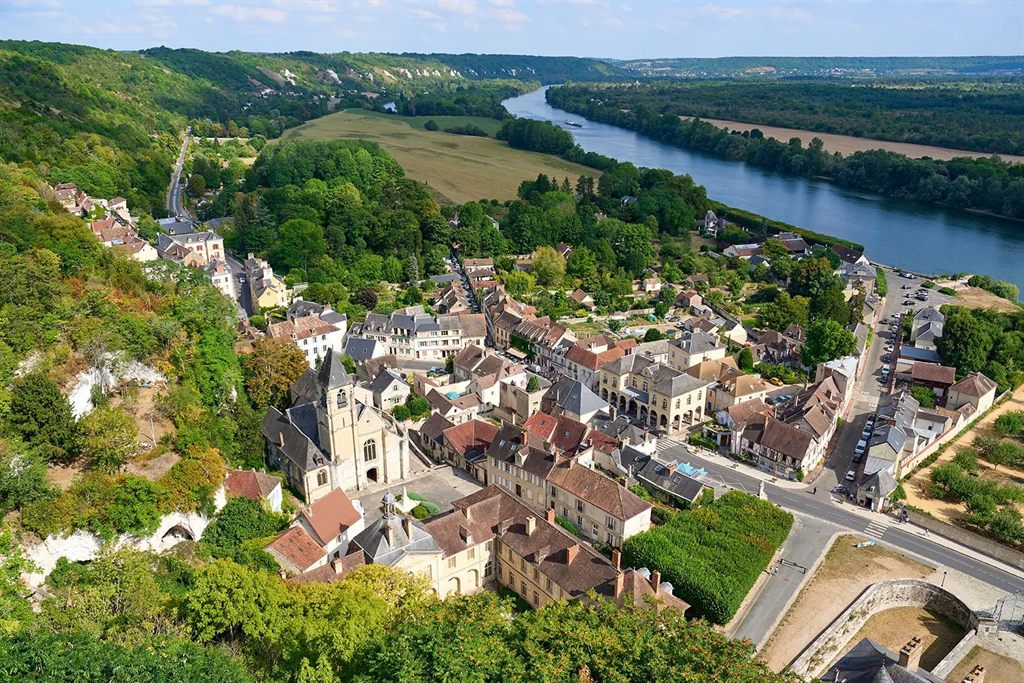 Hike the Crest Trail to Château de La Roche-Guyon
