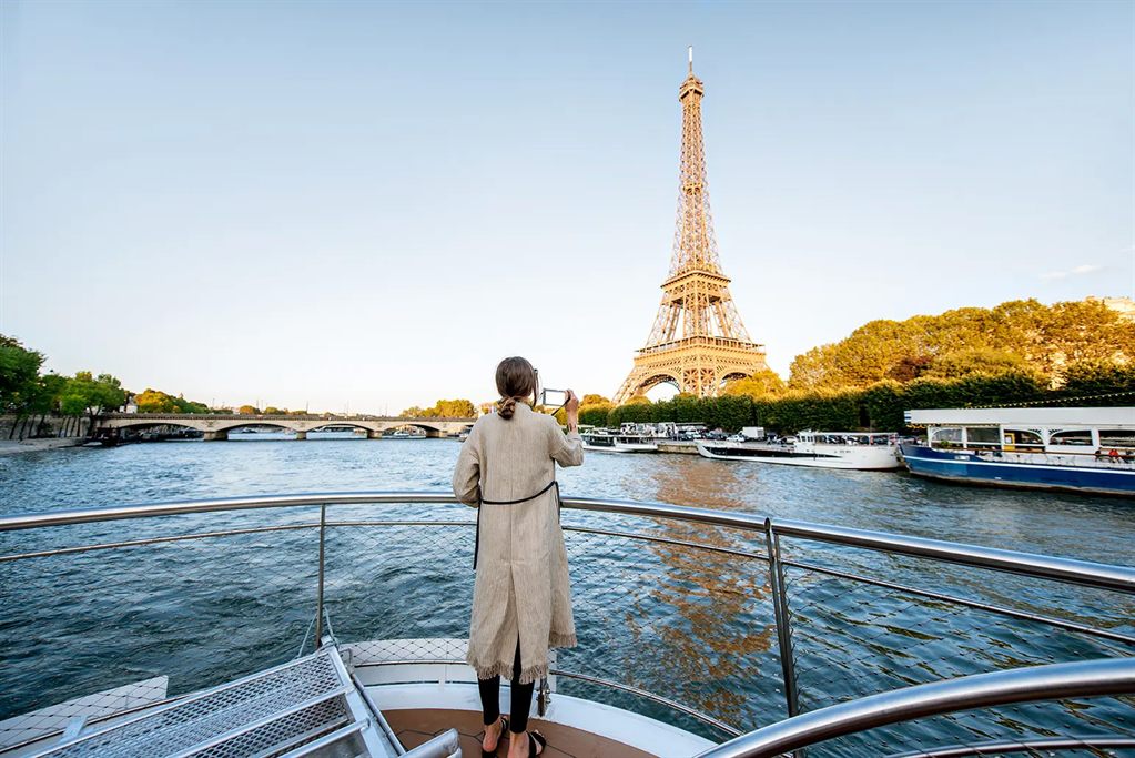 Explore the Parisian Sights