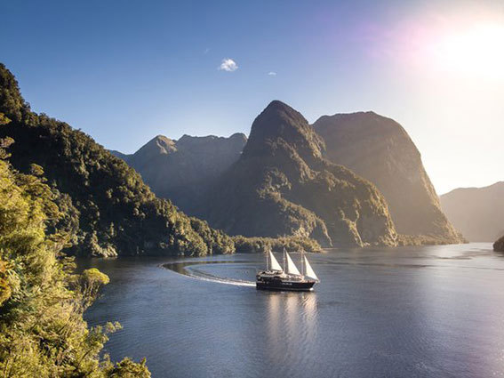 Doubtful Sound Overnight Cruise