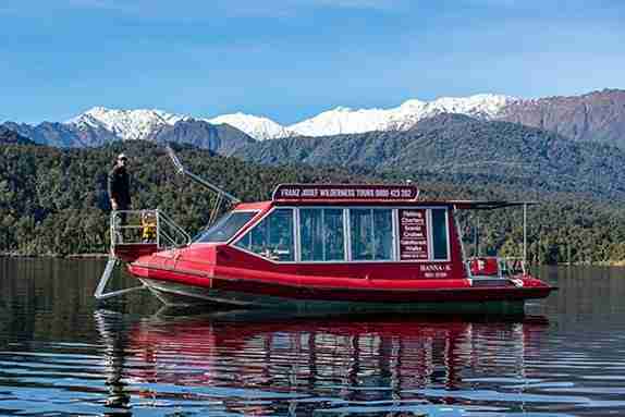 Lake Mapourika Cruise & Nature Walk