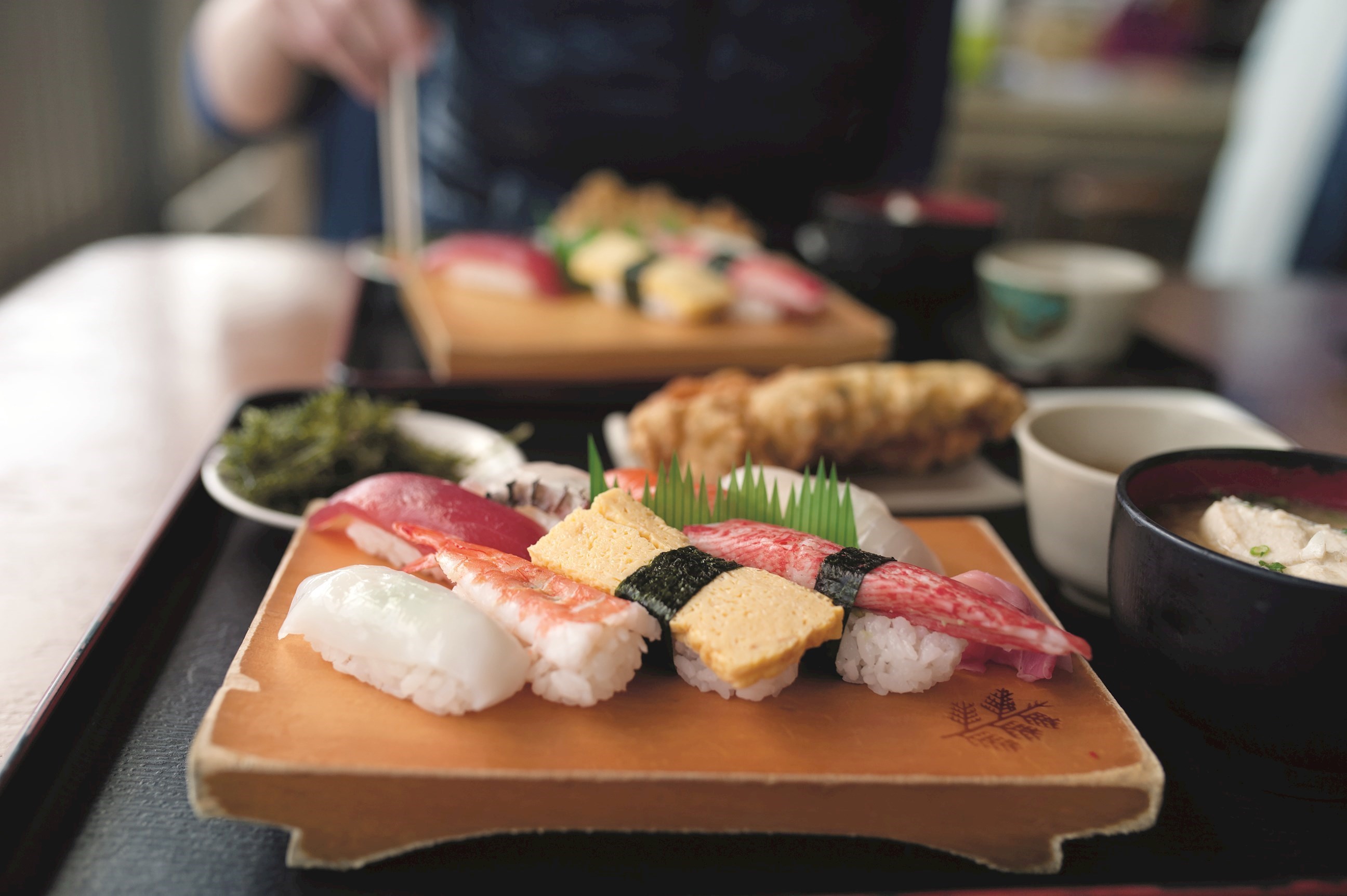 Tokyo Private Sushi-Making Class with Lunch