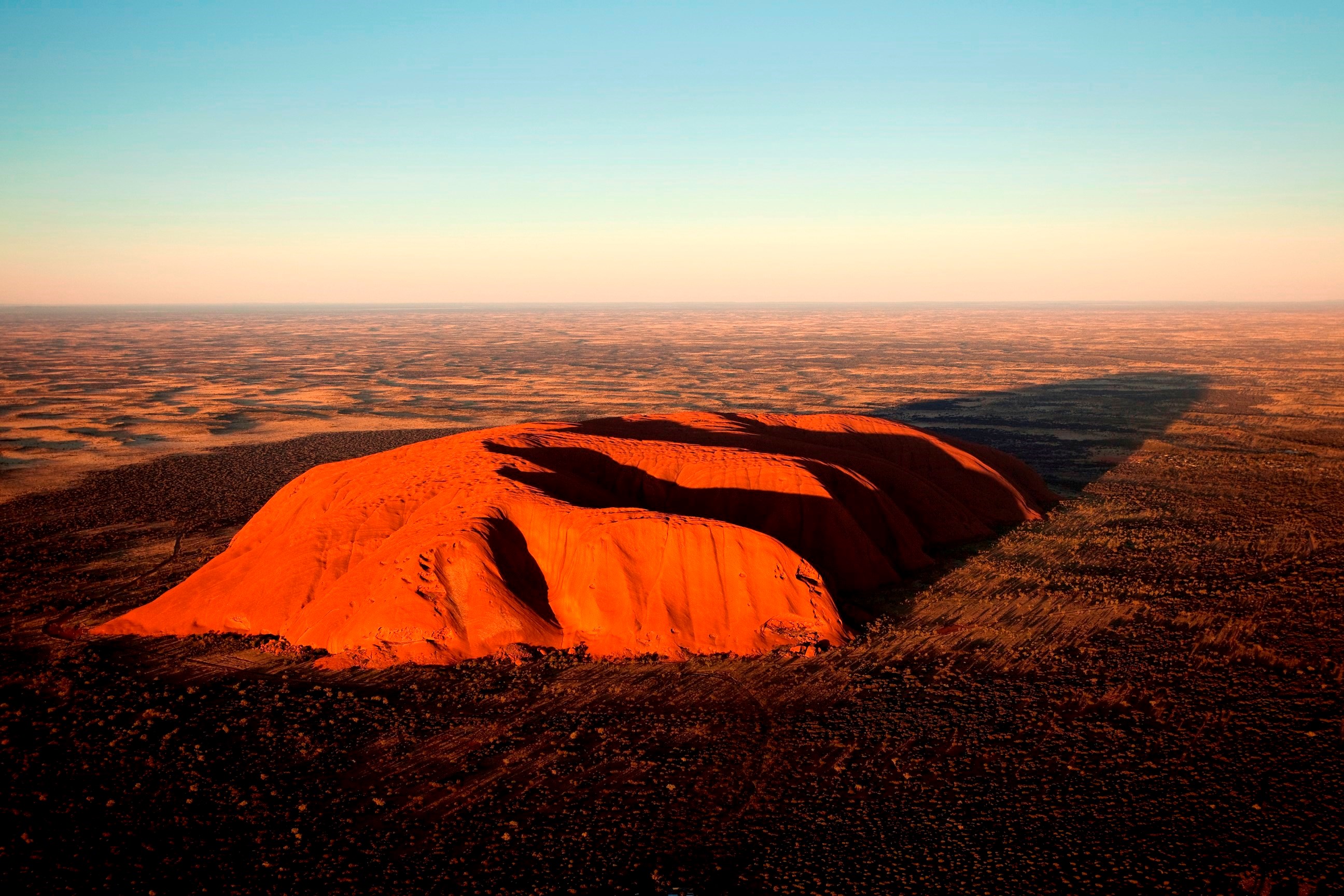 Uluṟu and Kata Tjuṯa
