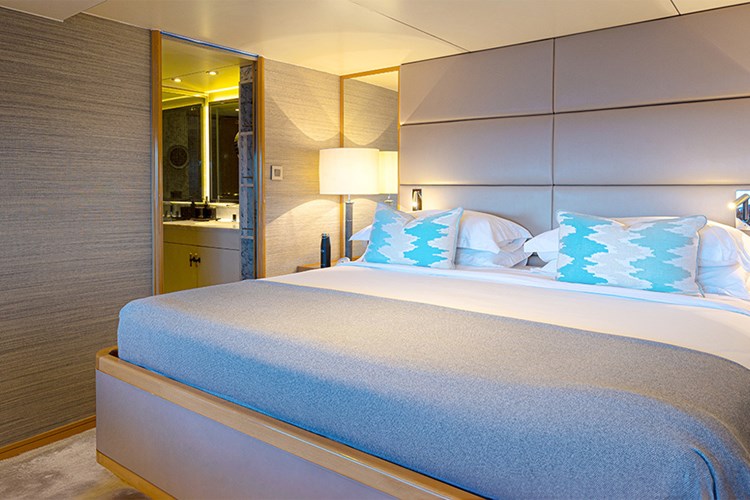 Suite B  Aqua Blu 