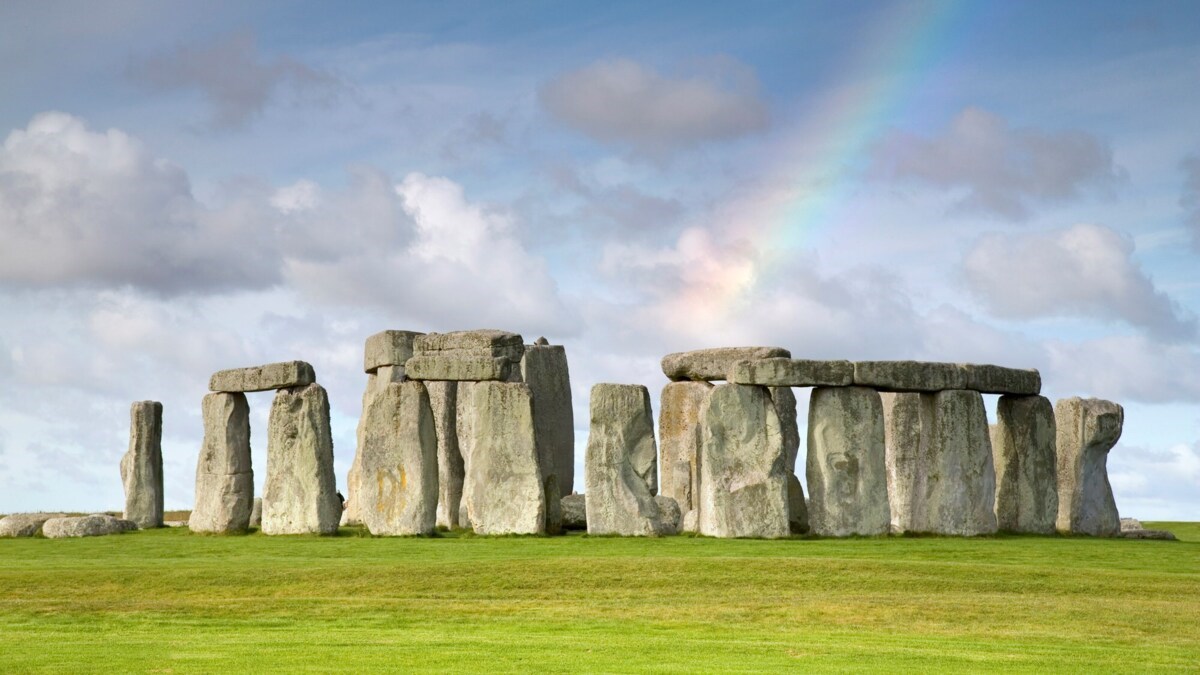 Bath, Stonehenge, London