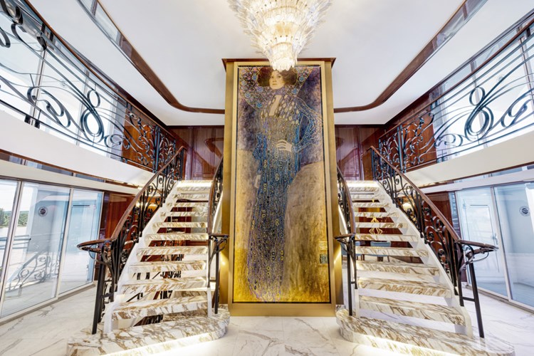 Lobby  S.S. Emilie 
