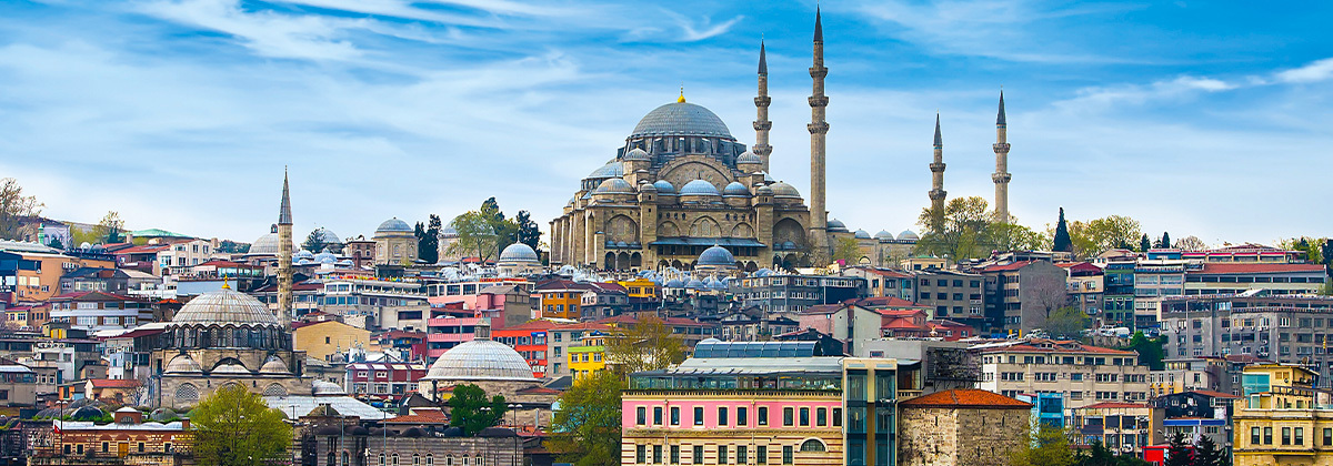8 Colorful Towns to Add to Your Bucket List